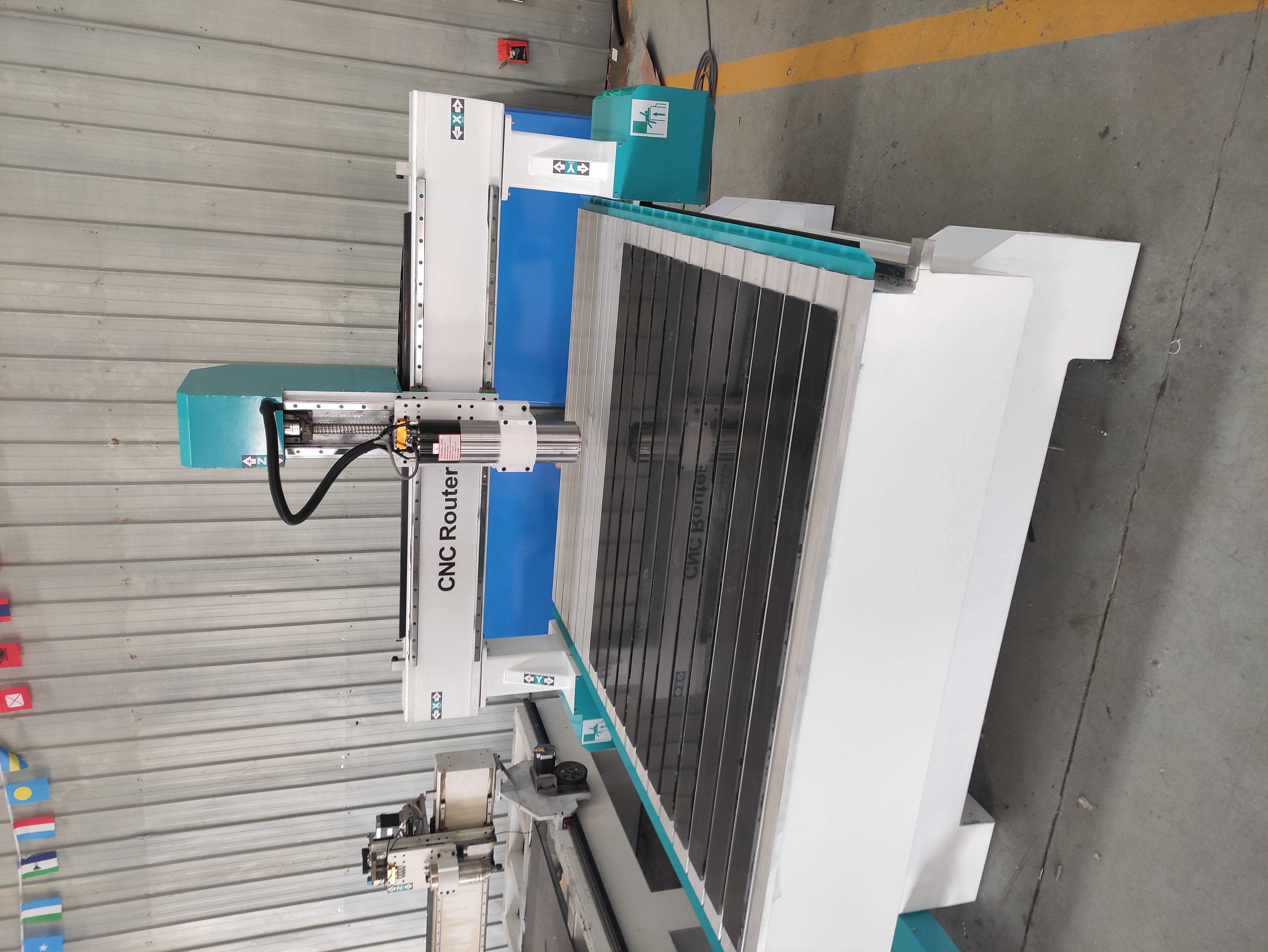 四工序開料機(jī)與雙工序排鉆數(shù)控開料機(jī)的區(qū)別在于什么？