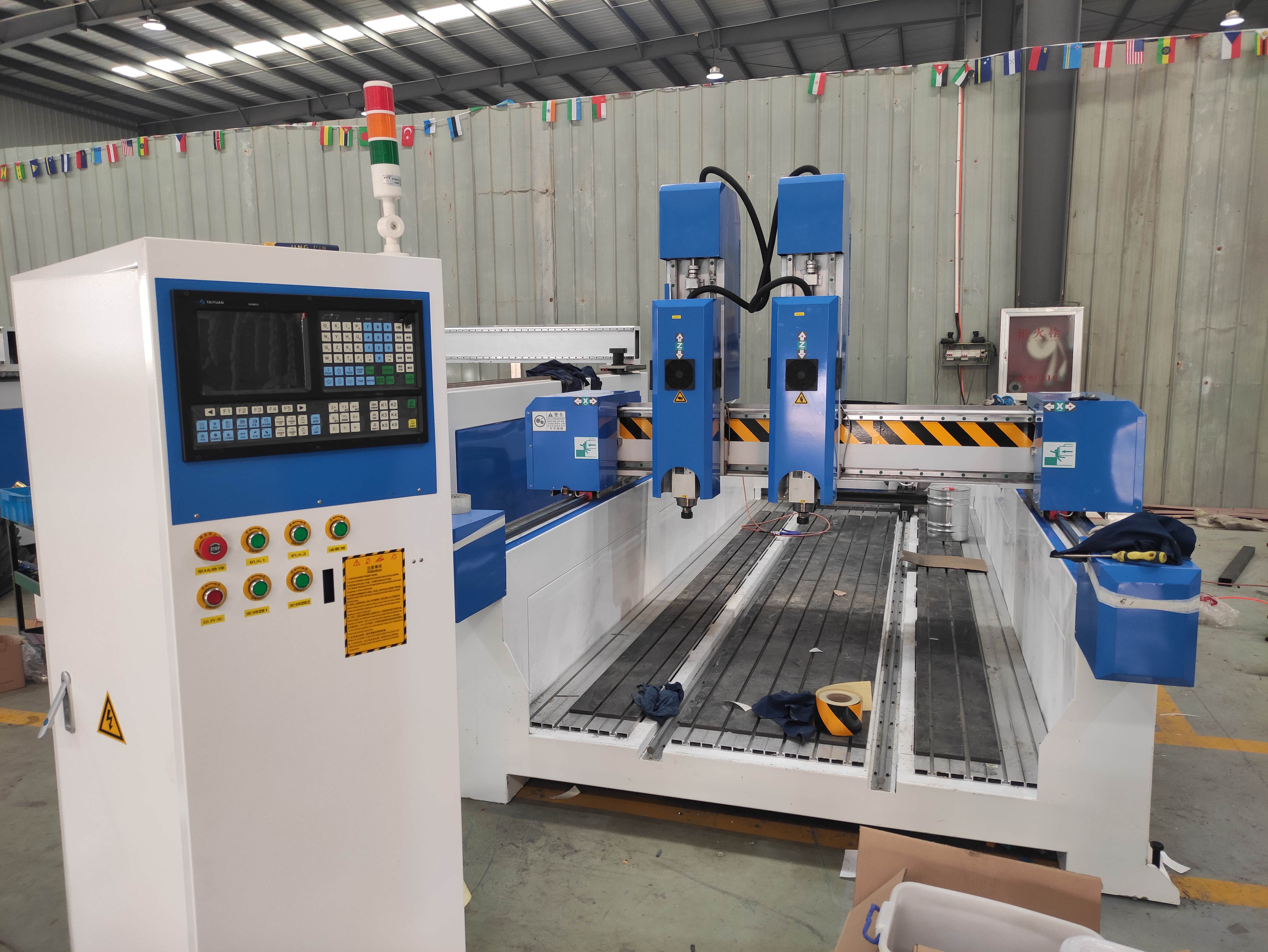 四工序數(shù)控開(kāi)料機(jī)及質(zhì)量判斷